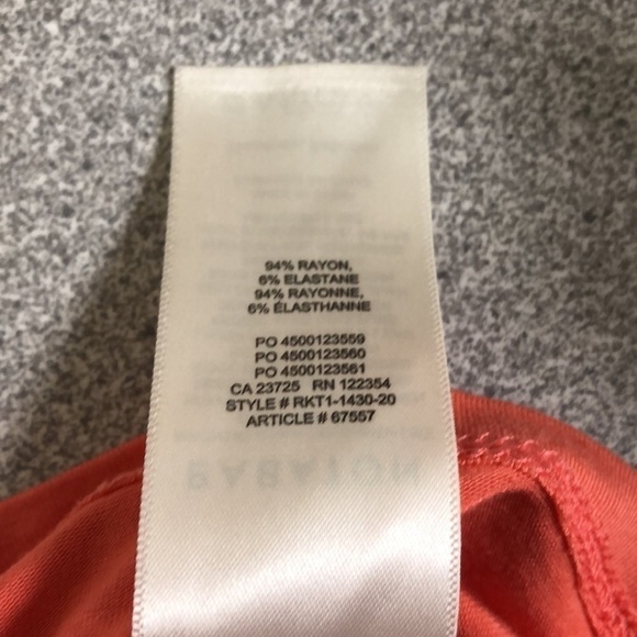 Aritzia Babaton Tee - Picture 8 of 11